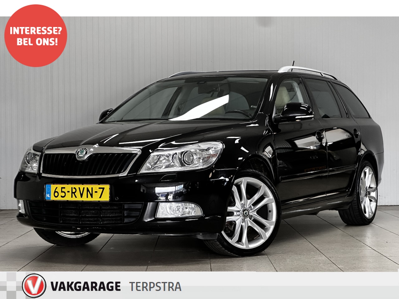 Skoda Octavia Combi - 1.2 TSI Elegance Business/ AUTOM./ Leder/ Schuif-Kantel Dak/ 17'' LMV/ Xenon/ Clima/ Cruis - AutoWereld.nl