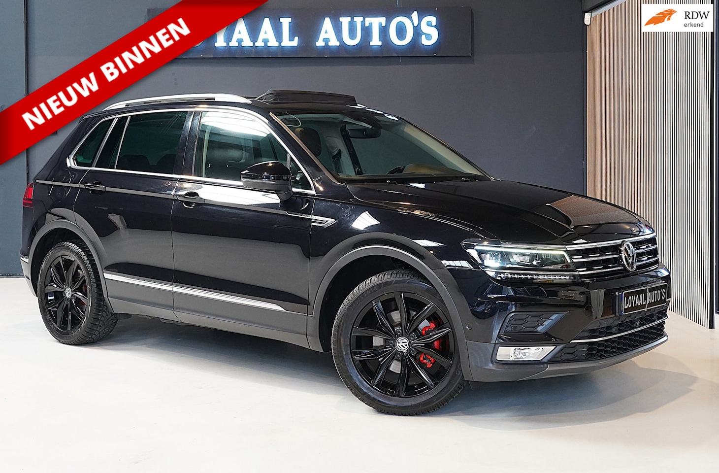Volkswagen Tiguan - 1.4 TSI ACT Comfortline Business R | AUT | NAVI | CRUISE | XENON | LEER | APK. - AutoWereld.nl