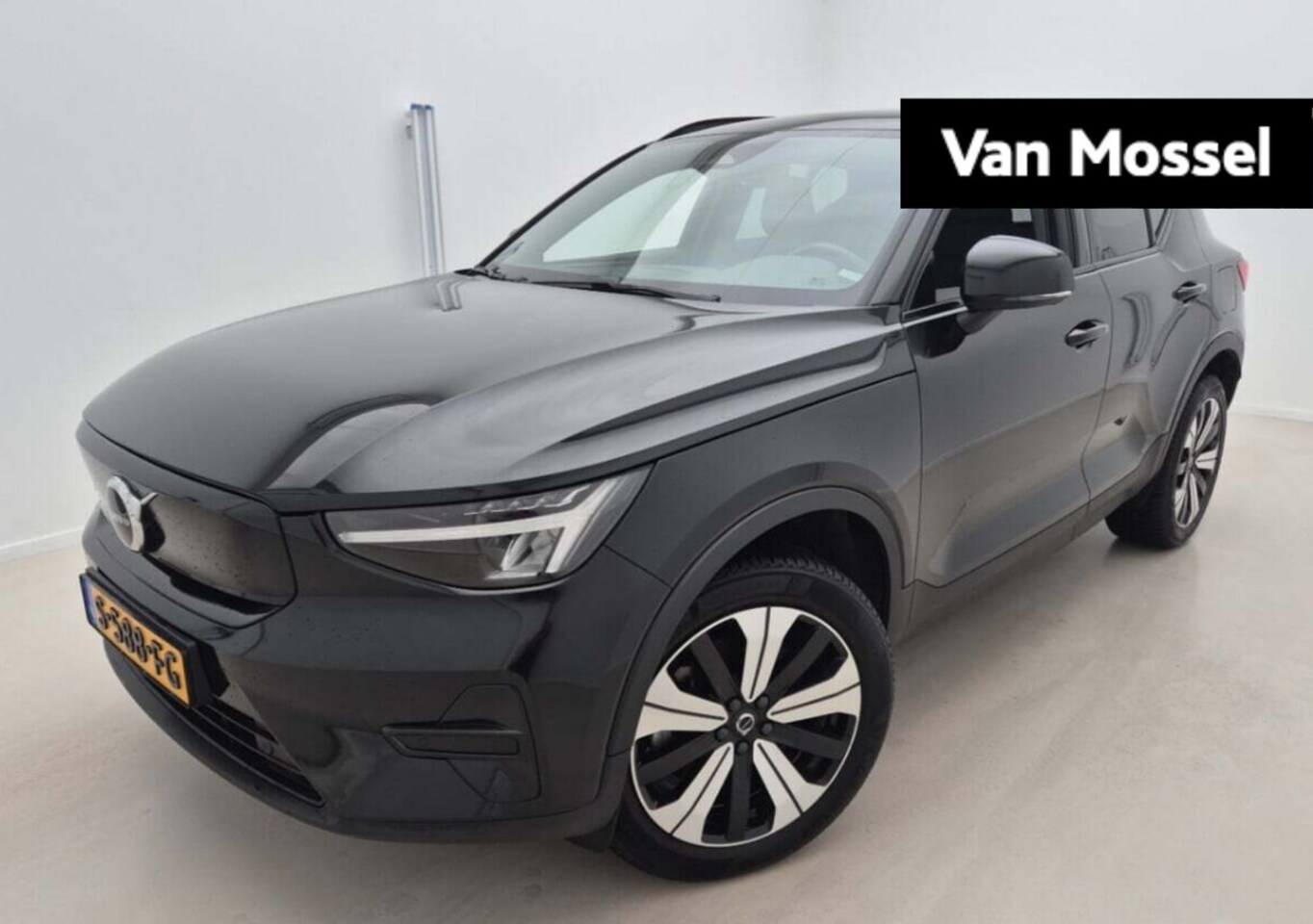 Volvo XC40 - Recharge Core 70 kWh | Trekhaak inklapbaar | Achteruitrij Camera | Climate Control | Stoel - AutoWereld.nl