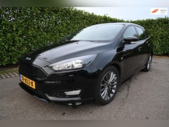 Ford Focus Wagon - 1.0 Titanium