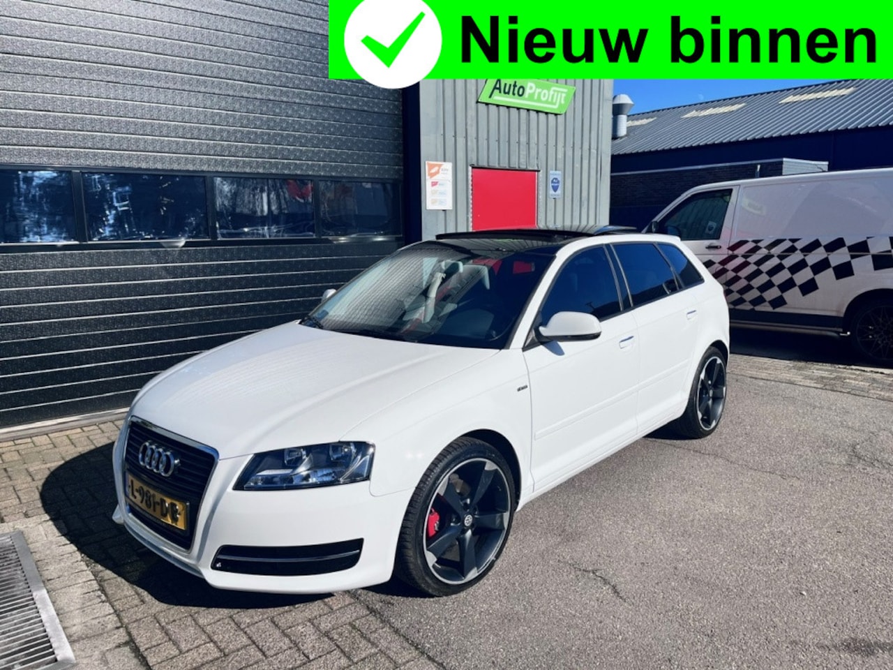 Audi A3 Sportback - 1.2TSI Carplay|Pano|Trekh|Focal|18inch - AutoWereld.nl