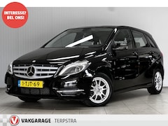 Mercedes-Benz B-klasse - 180 Ambition/ Bi-Xenon/ Stoelverw./ PDC V+A/ Navi/ Airco/ Cruise/ Elek. pakket/ Isofix/ Bl