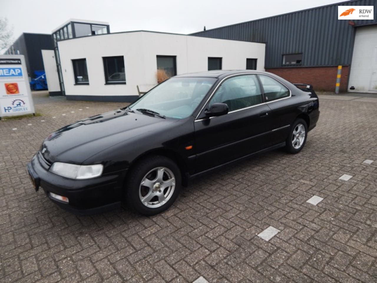 Honda Accord Coupé - 2.2i ES AUTOMAAT AIRCO - AutoWereld.nl
