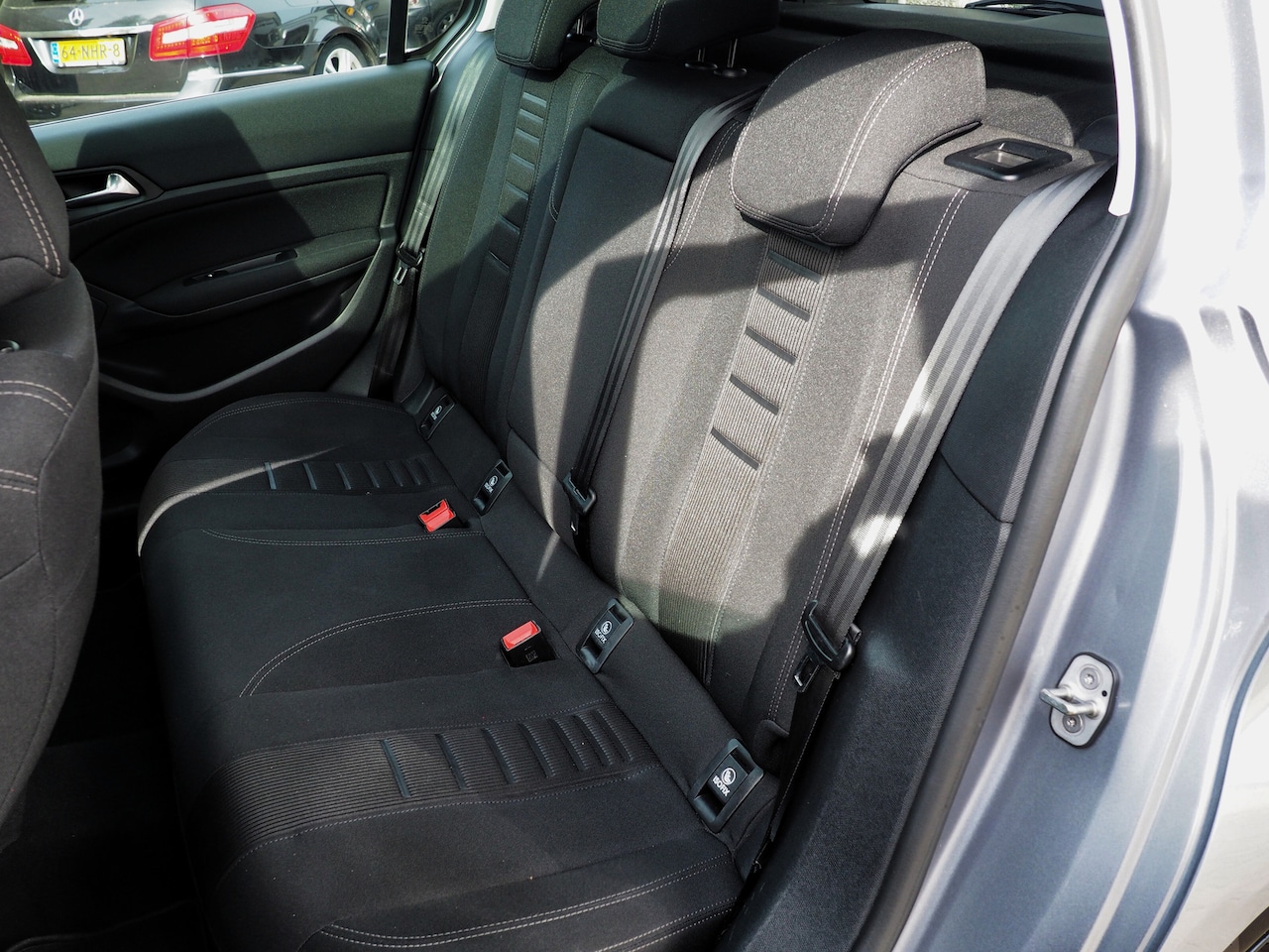 Peugeot 308 - Premiëre 1.6 THP CLIMA PANO CRUISE NAVI PARKEER S.