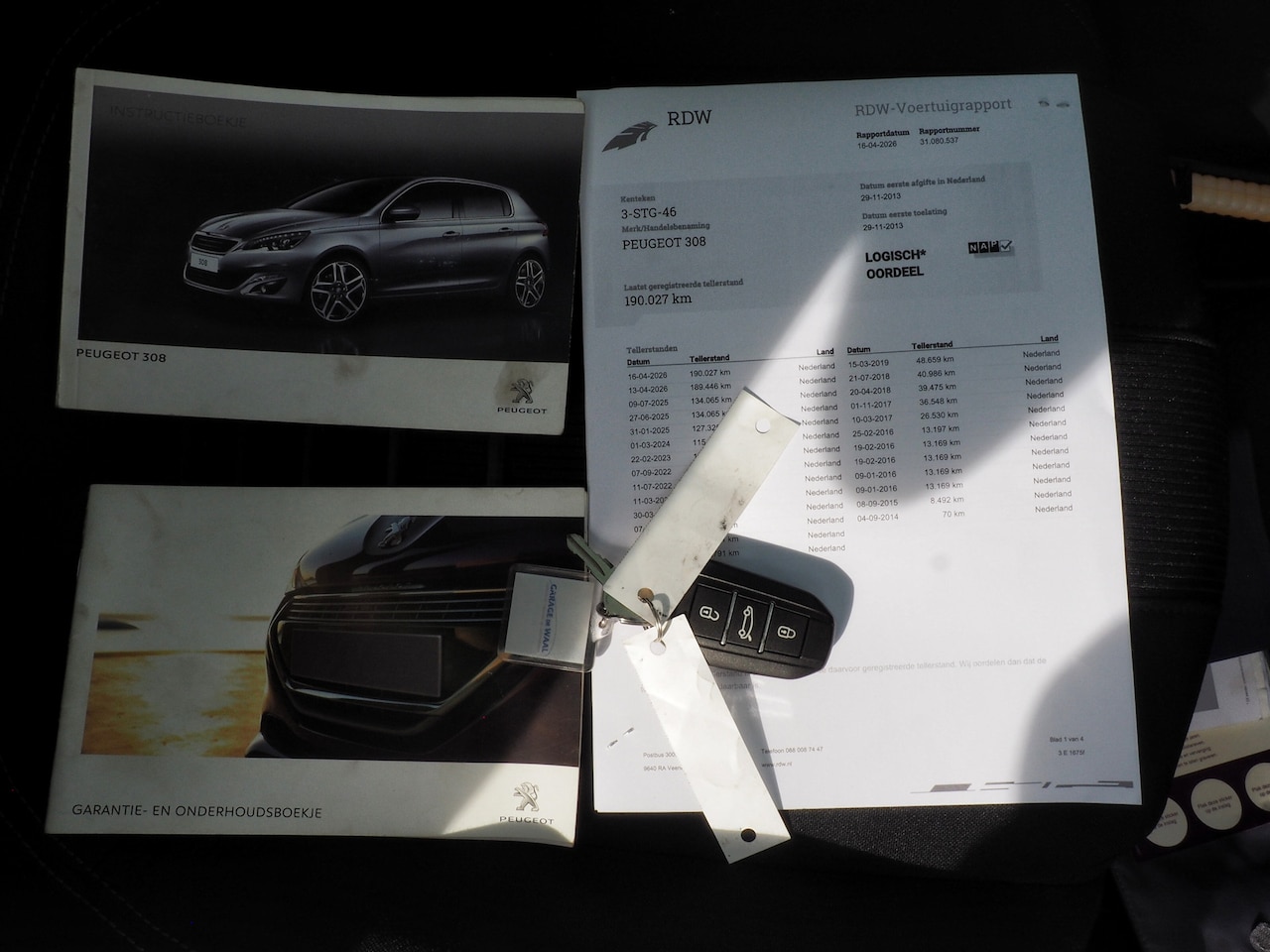 Peugeot 308 - Premiëre 1.6 THP CLIMA PANO CRUISE NAVI PARKEER S.