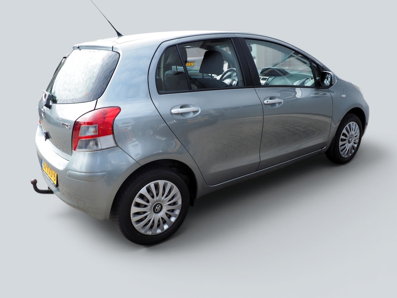 Toyota Yaris - 1.3 16v VVT-i Aspiration AIRCO TREKH. ELEK. PAKKET