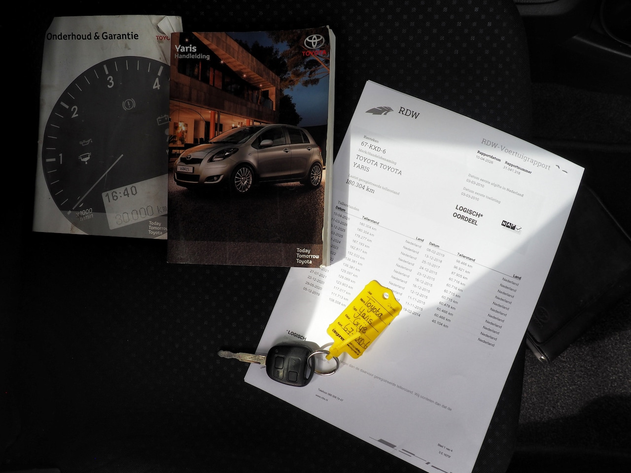 Toyota Yaris - 1.3 16v VVT-i Aspiration AIRCO TREKH. ELEK. PAKKET