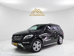 Mercedes-Benz M-klasse - 250 BlueTEC Luchtvering Xenon Led Leder in nette staat Luchtvering nieuw