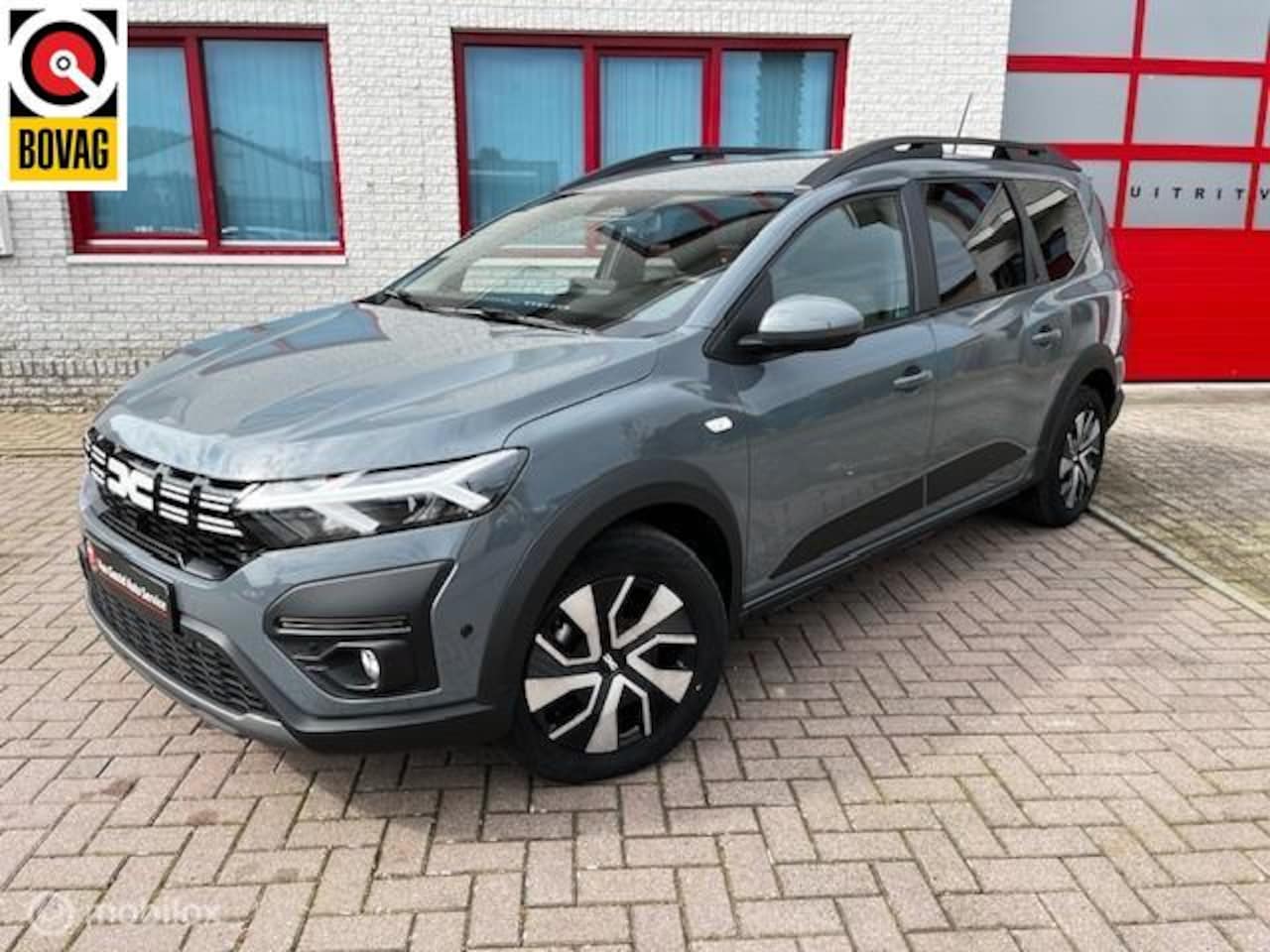 Dacia Jogger - 1.6 Hybrid 140 Expression 7p. 1.6 Hybrid 140 Expression 7p. - AutoWereld.nl