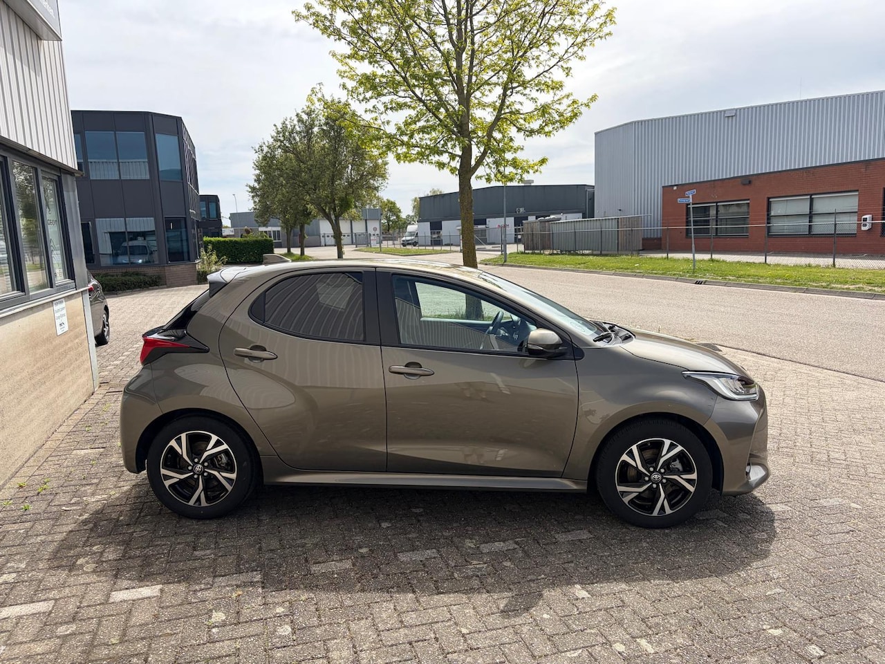 Toyota Yaris - 1.5 Hybrid 115 Comfort - AutoWereld.nl