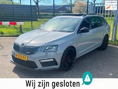 Skoda Octavia Combi - 2.0 TSI RS Business Panodak 20inch Camera Drive mode
