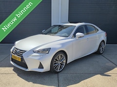 Lexus IS - 300h Hybrid Luxury Line Mark-Levinson