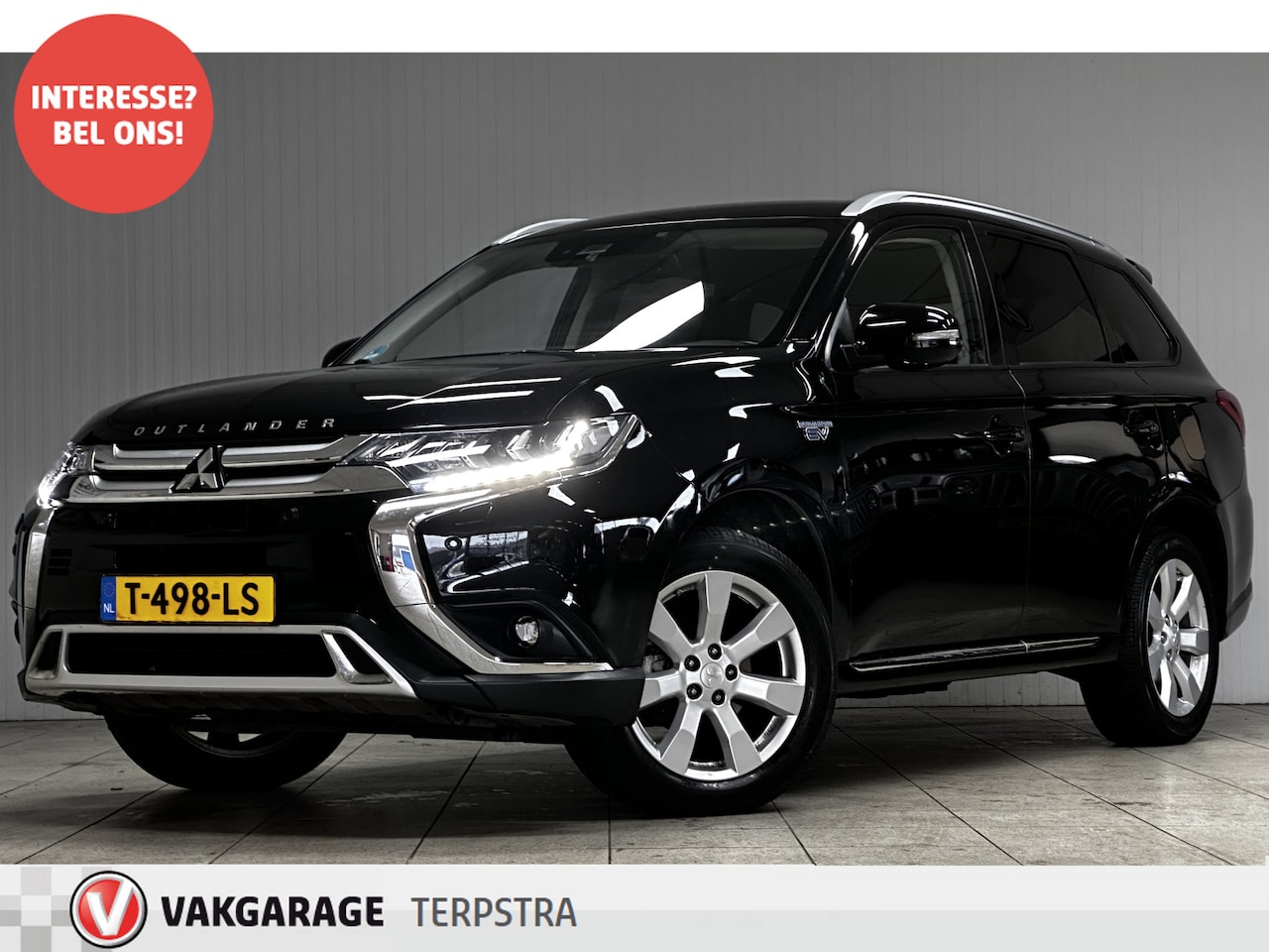 Mitsubishi Outlander - 2.4 PHEV Intense+/ DEALER ONDERHOUDEN!/ Trekhaak/ Camera/ LED Koplampen/ Lane-Assist./ App - AutoWereld.nl