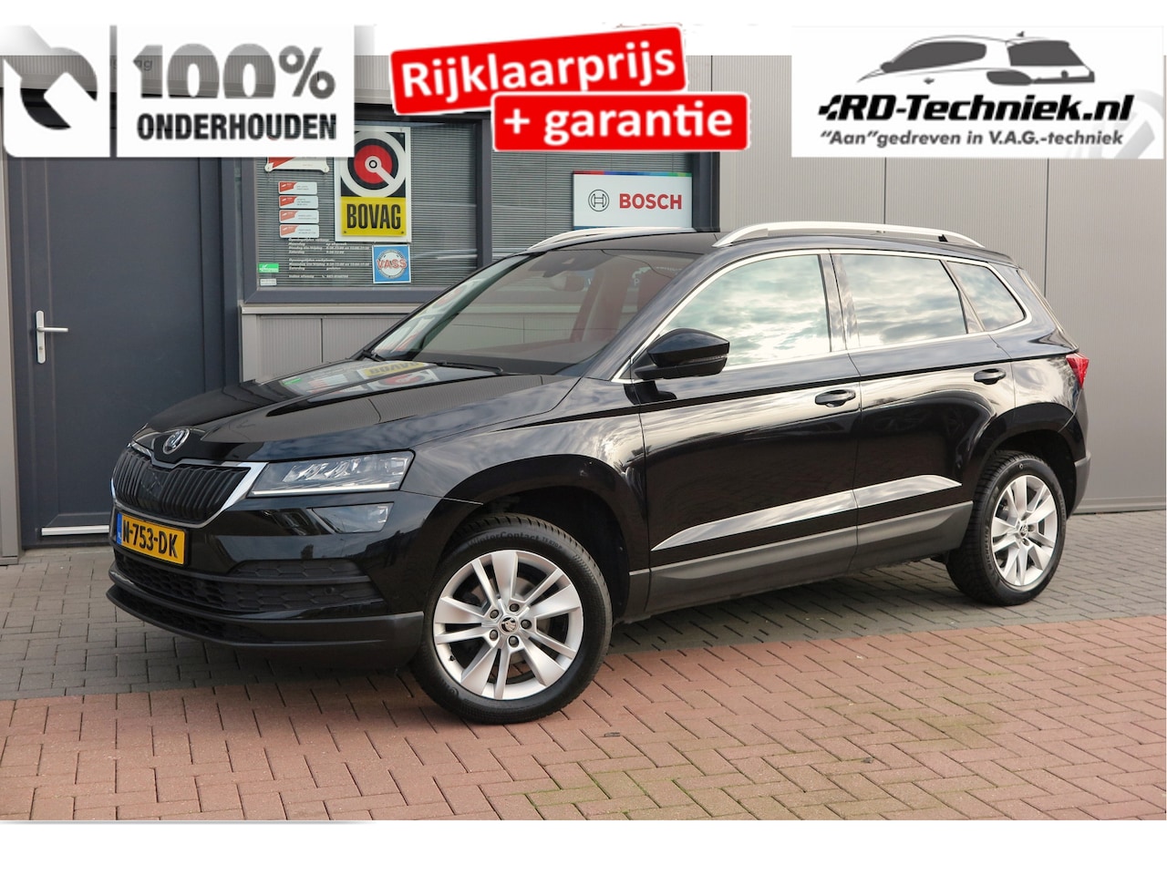 Skoda Karoq - 1.5 TSI 150pk DSG ACT Business Edition Plus Trekhaak , Stoelverwarming ,Navi, PDC , Camera - AutoWereld.nl