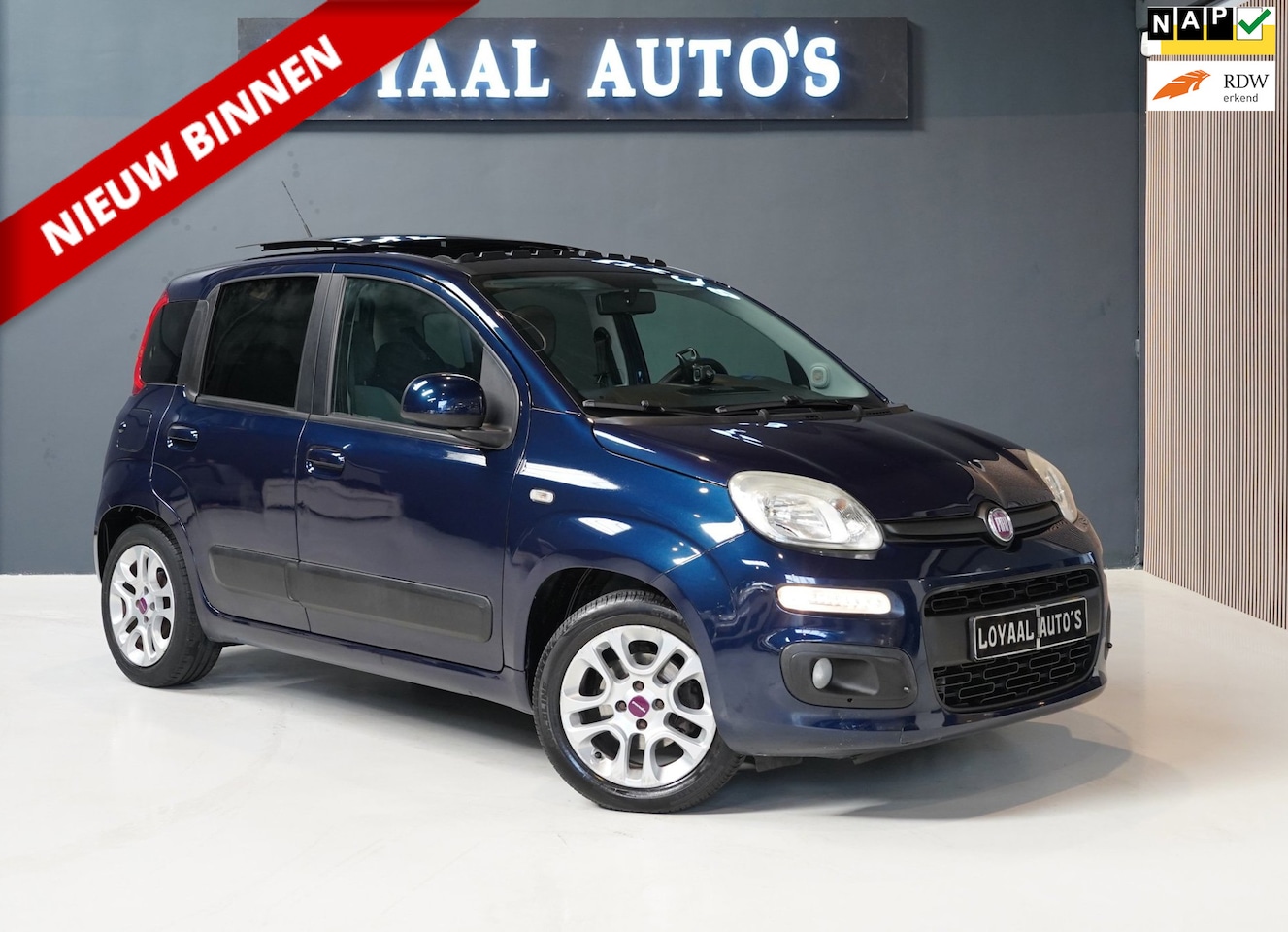 Fiat Panda - 0.9 TwinAir Lounge | AUT | GLAZENDAK | AIRCO | ELEK.RAMEN | NAP | APK. - AutoWereld.nl