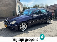 Mercedes-Benz C-klasse - 240 Elegance V6 | Dakje | stoelverwarming | Cruise | APK | elektrische stoel | AMG velgen