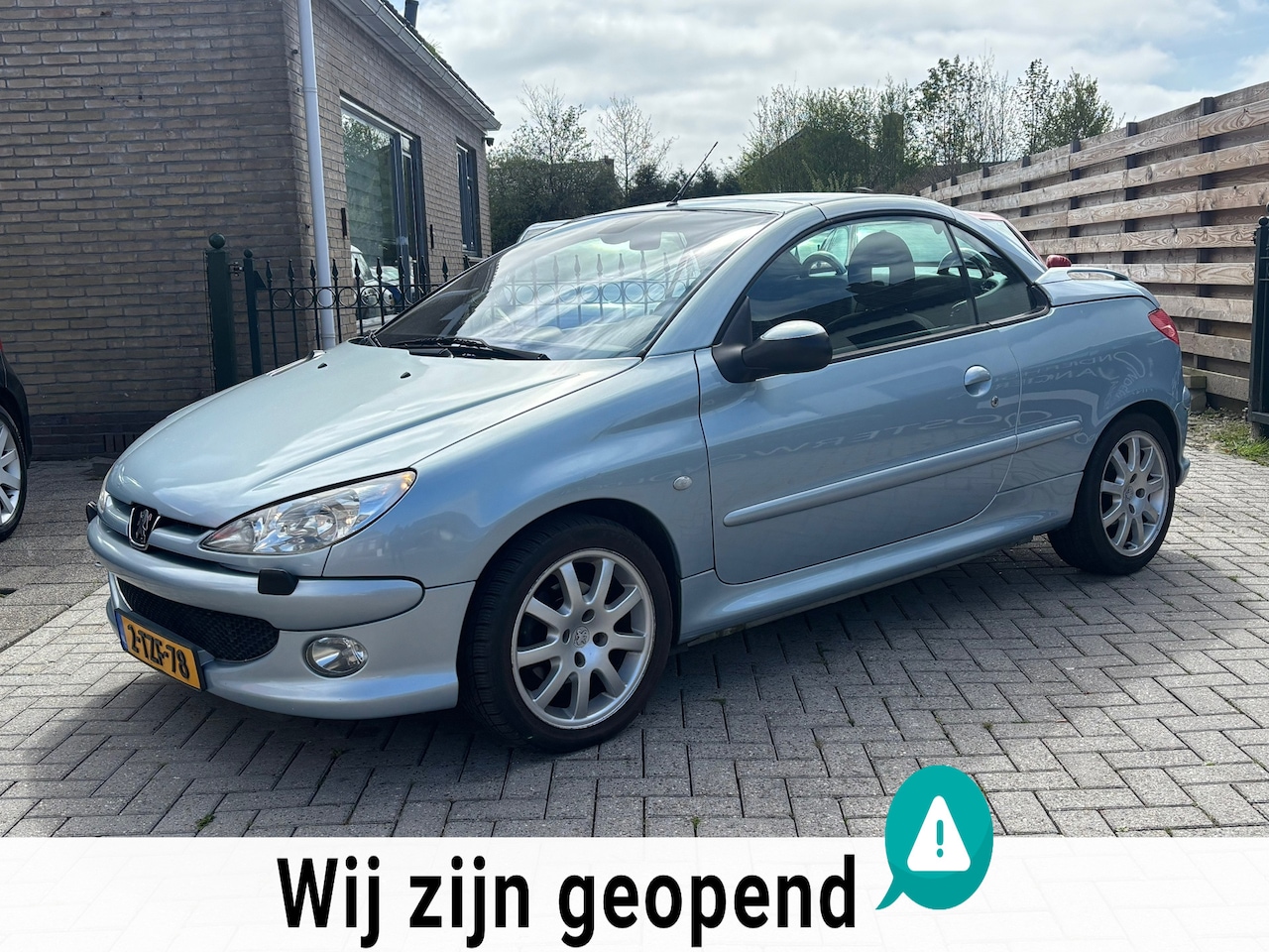 Peugeot 206 CC - 2.0-16V | cabriooooo rijden in deze nette auto. met nieuw apk keuring bij levering - AutoWereld.nl