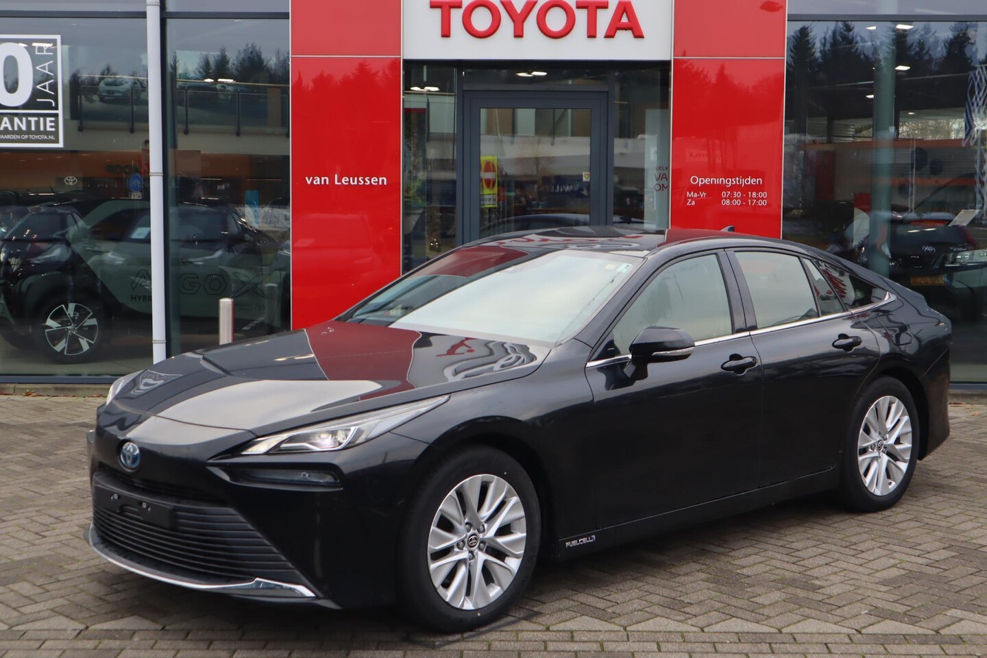 Toyota Mirai - DYNAMIC WATERSTOFAUTO KEYLESS JBL-AUDIO STOELVERW. APPLE/ANDROID CLIMA CAMERA AD-CRUISE RE - AutoWereld.nl