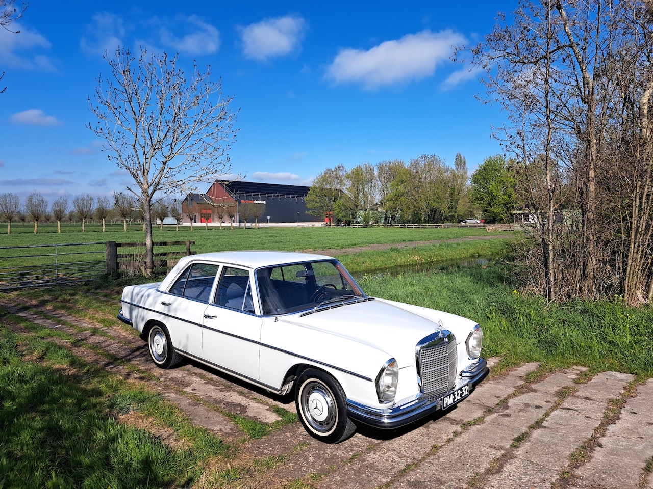 Mercedes-Benz 280 - SE Automaat - AutoWereld.nl