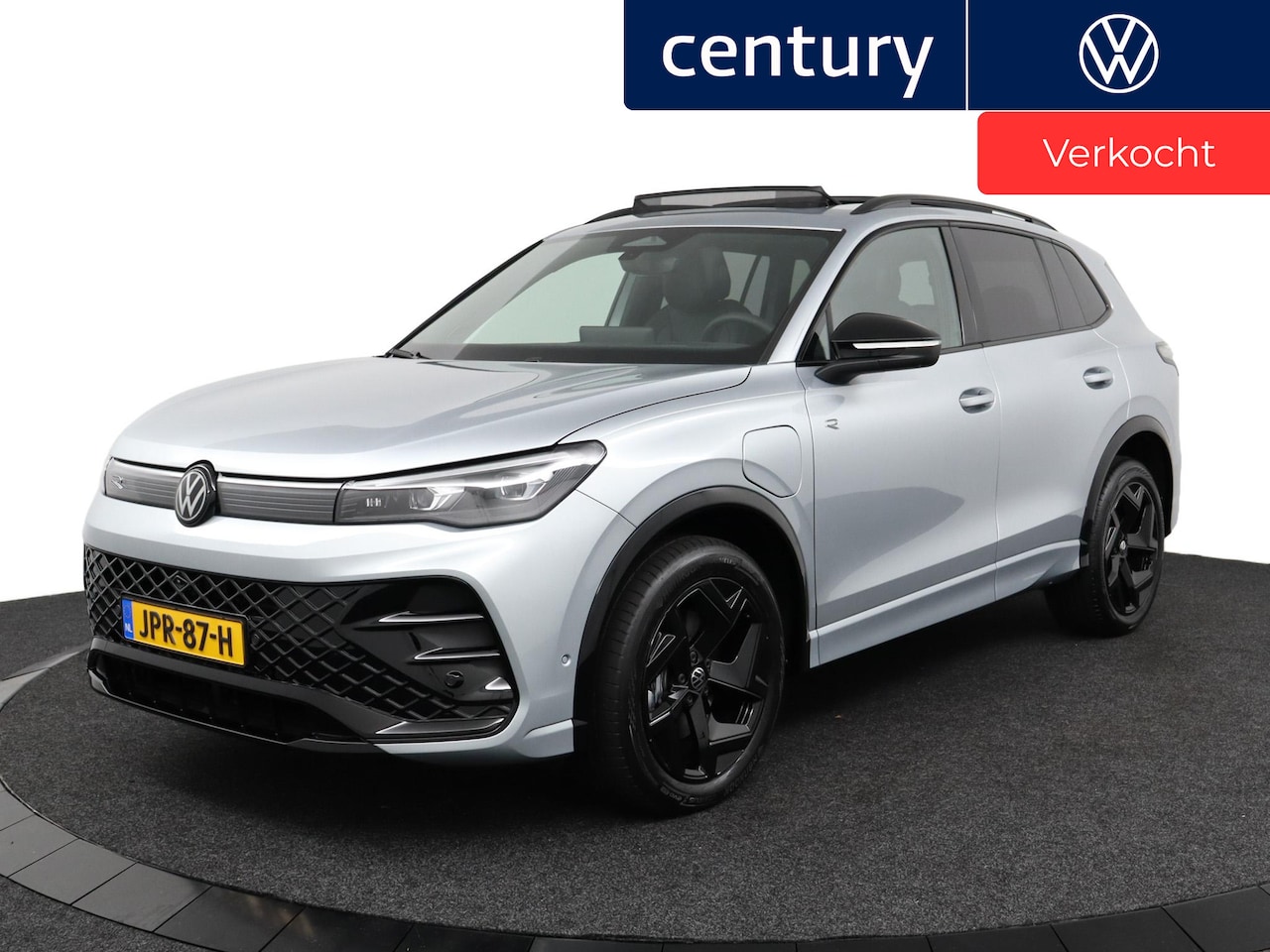 Volkswagen Tiguan - R-Line Edition 1.5 eHybrid 150 kW / 204 PK Leer - Panoramadak - Navigatie - Trekhaak - Cam - AutoWereld.nl