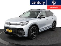 Volkswagen Tiguan - R-Line Edition 1.5 eHybrid 150 kW / 204 PK Leer - Panoramadak - Navigatie - Trekhaak - Cam