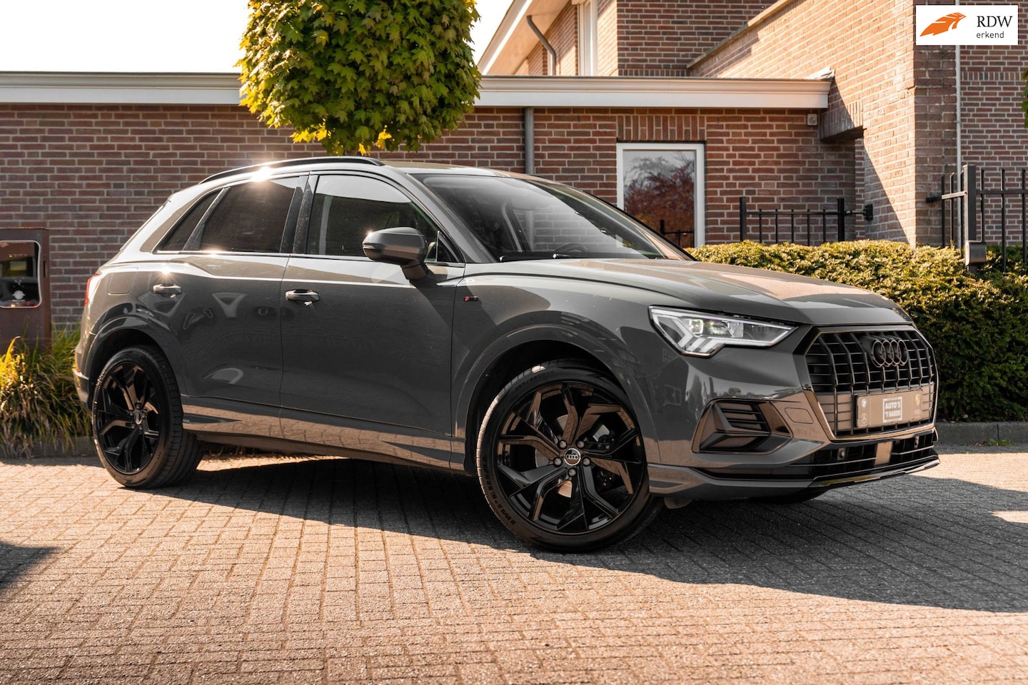 Audi Q3 - 35 TFSI Pro Line S 150 PK Adaptive Elek.Trekhaak Camera Half/Leer 20'' - AutoWereld.nl