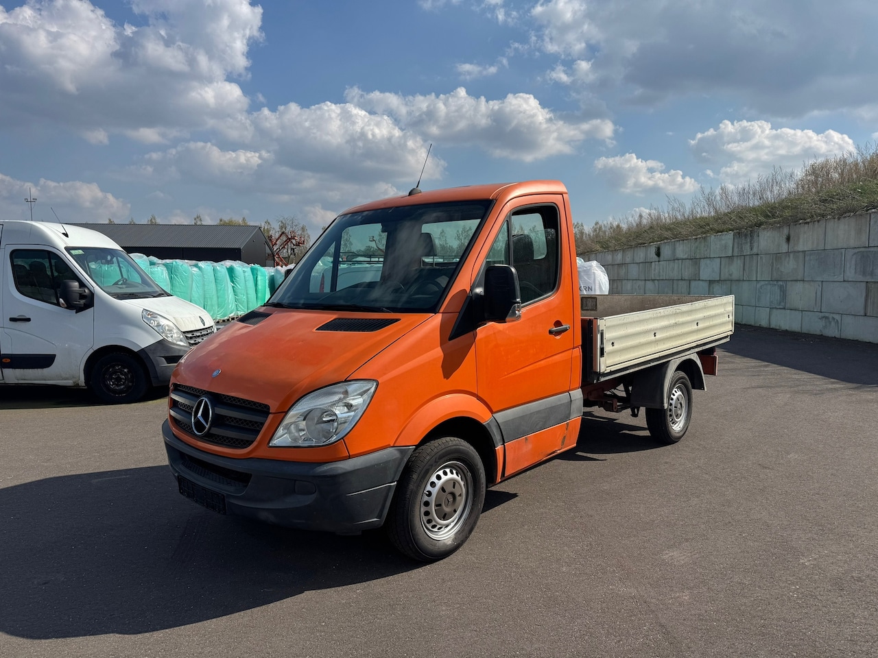 Mercedes-Benz Sprinter - 211 2.2 CDI OPEN LAADBAK / SLECHTS 156DKM! / DUITS KENTEKEN - AutoWereld.nl