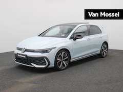 Volkswagen Golf - 1.5 eHybrid GTE 272 PK| Panoramadak | 18 Inch Velgen | Head-Updisplay | Dodehoekdetectie |