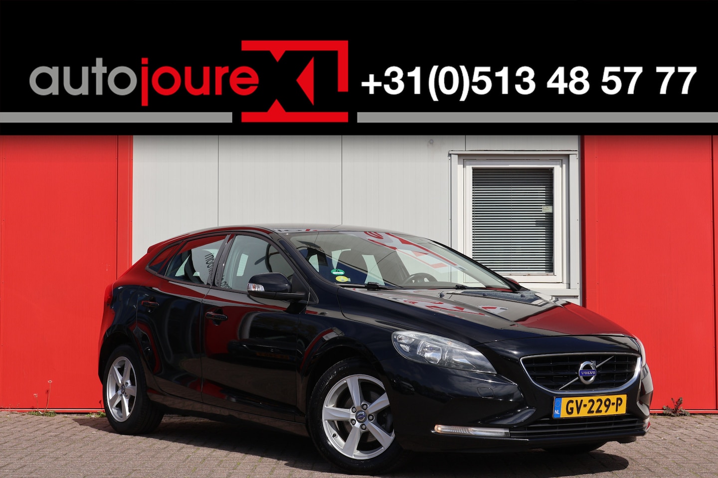 Volvo V40 - 1.6 D2 Momentum | Navigatie | Climate | - AutoWereld.nl