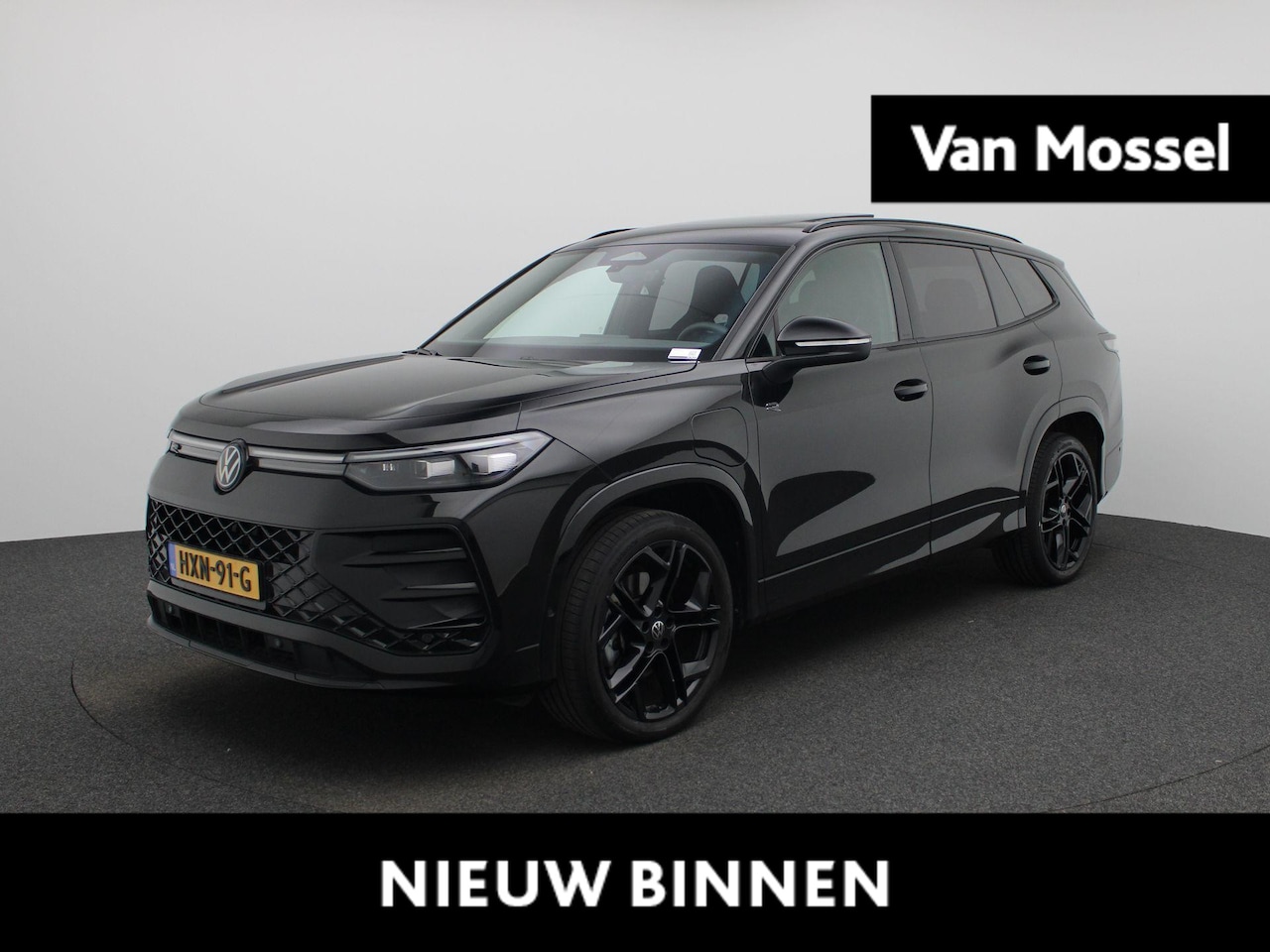 Volkswagen Tayron - 1.5 eHybrid R-Line Edition 204 PK| Origineel Nederlands | 1e Eigenaar | Panoramadak | Navi - AutoWereld.nl