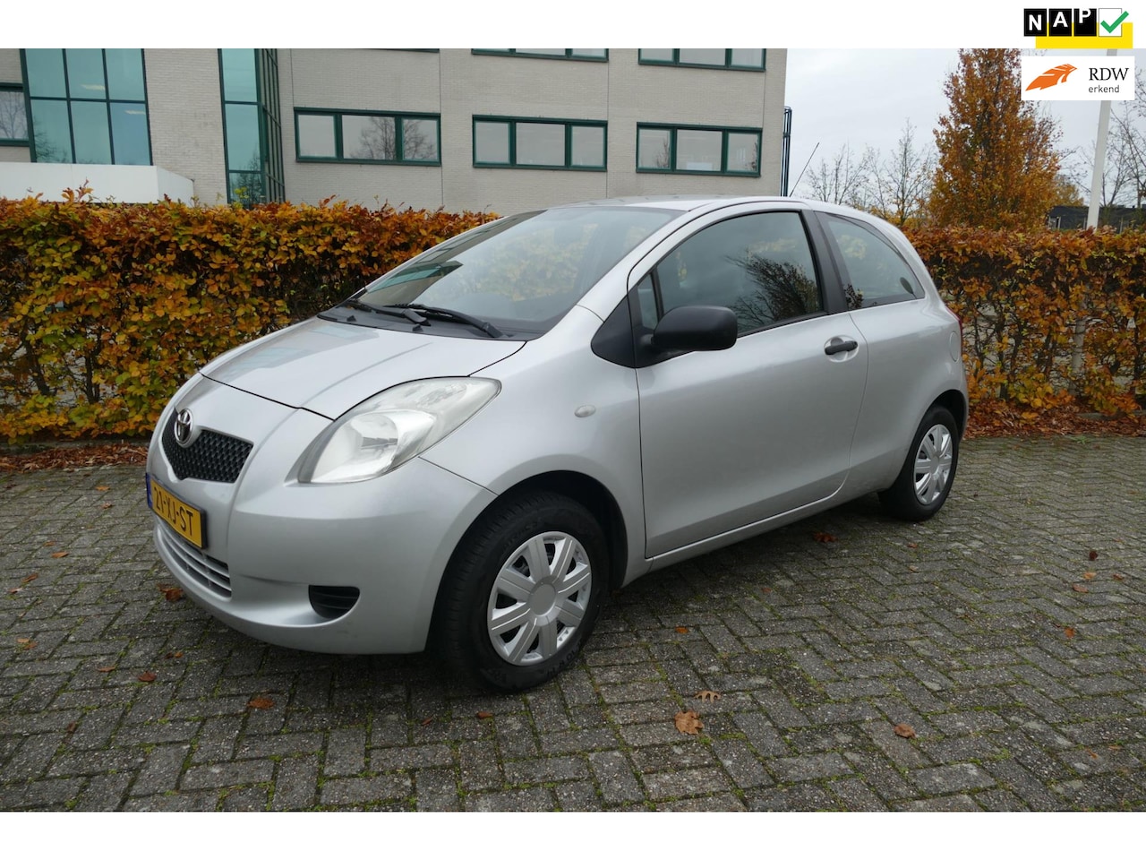 Toyota Yaris - 1.0 VVTi Apk 20-06-2026 Elektrische spiegels - AutoWereld.nl