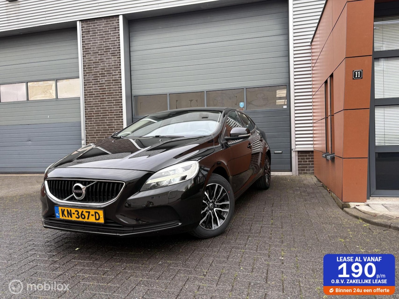 VOLVO V40