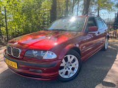 BMW 3-serie Touring - 320i Executive AUTOMAAT INRUILKOOPJE