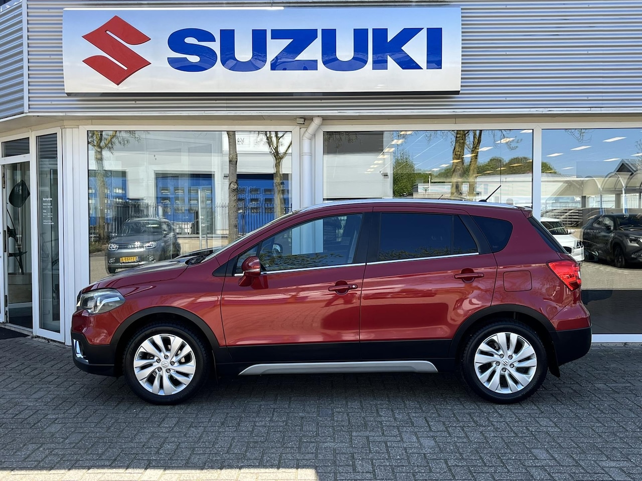 Suzuki SX4 S-Cross - 1.0 Boosterjet 112PK Exclusive Trekhaak (RIJKLAARPRIJS) - AutoWereld.nl