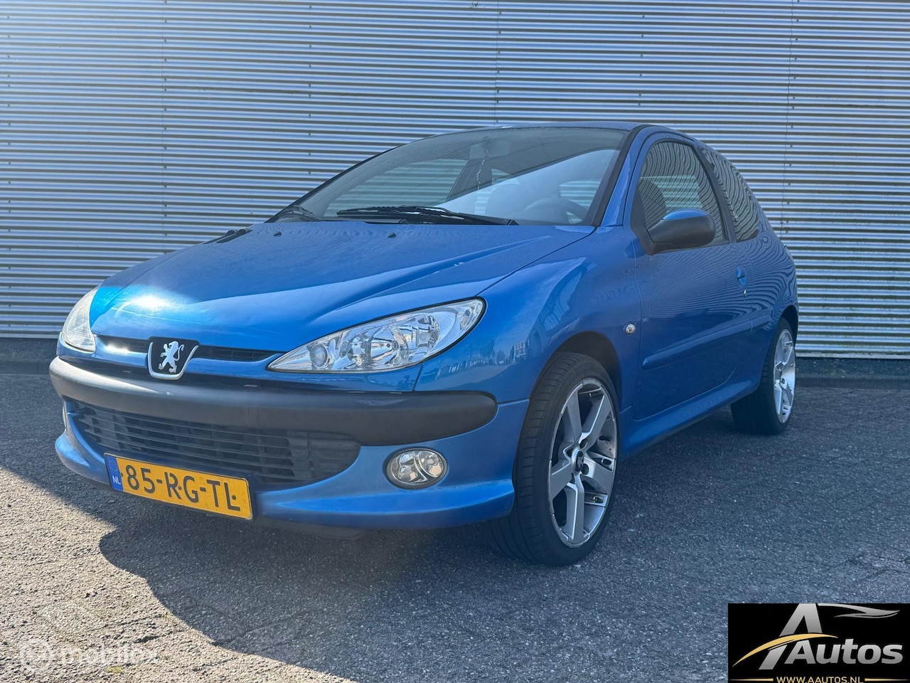 Peugeot 206 - 1.4 Air-line- Nw Apk- Airco- - AutoWereld.nl