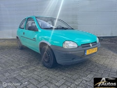 Opel Corsa - 1.4i Eco- Half jaar apk