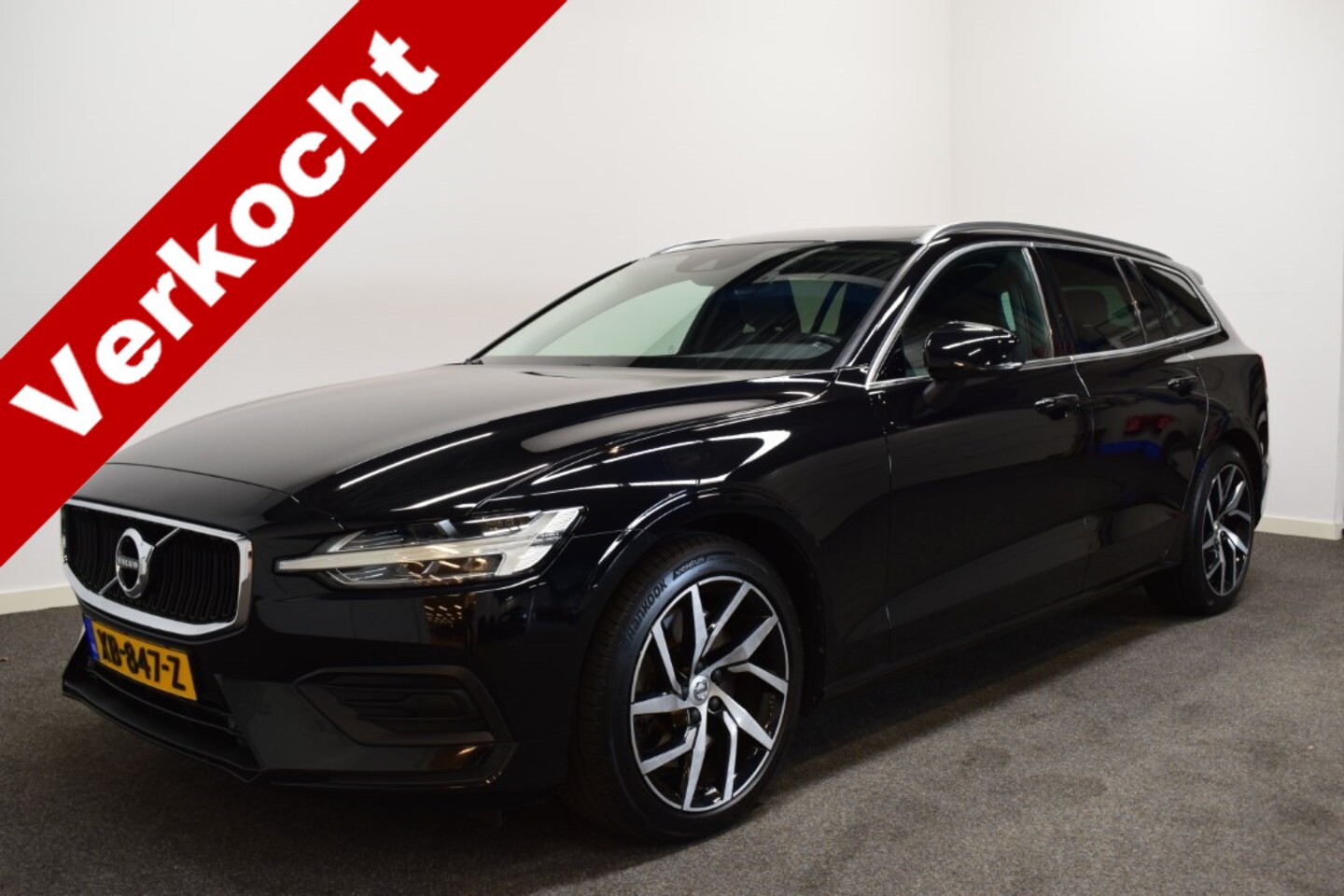 Volvo V60 - 2.0 T5 250pk AUT8 Momentum Trekhaak 1800kg/ Leer/ Pano/ Stoelverw. - AutoWereld.nl