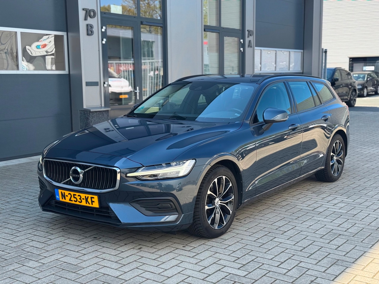 Volvo V60 - 2.0 B3 Momentum Advantage 2.0 B3 Momentum Advantage - AutoWereld.nl