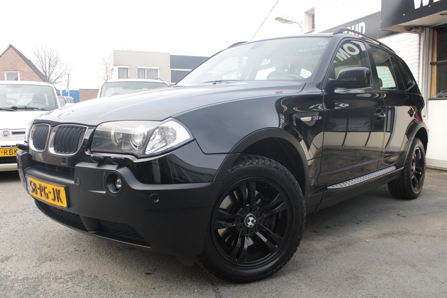 BMW X3 - 3.0i Executive Automaat |Airco | Cruise control | Pano | Parkeersensoren | Stoelverwarming - AutoWereld.nl