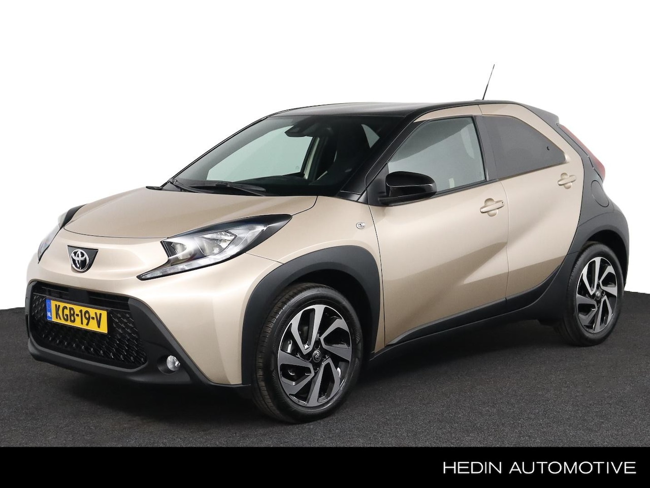 Toyota Aygo X - 1.0 pulse | Navigatie Via App | Parkeer Camera | Cruise Controle | Airco | - AutoWereld.nl