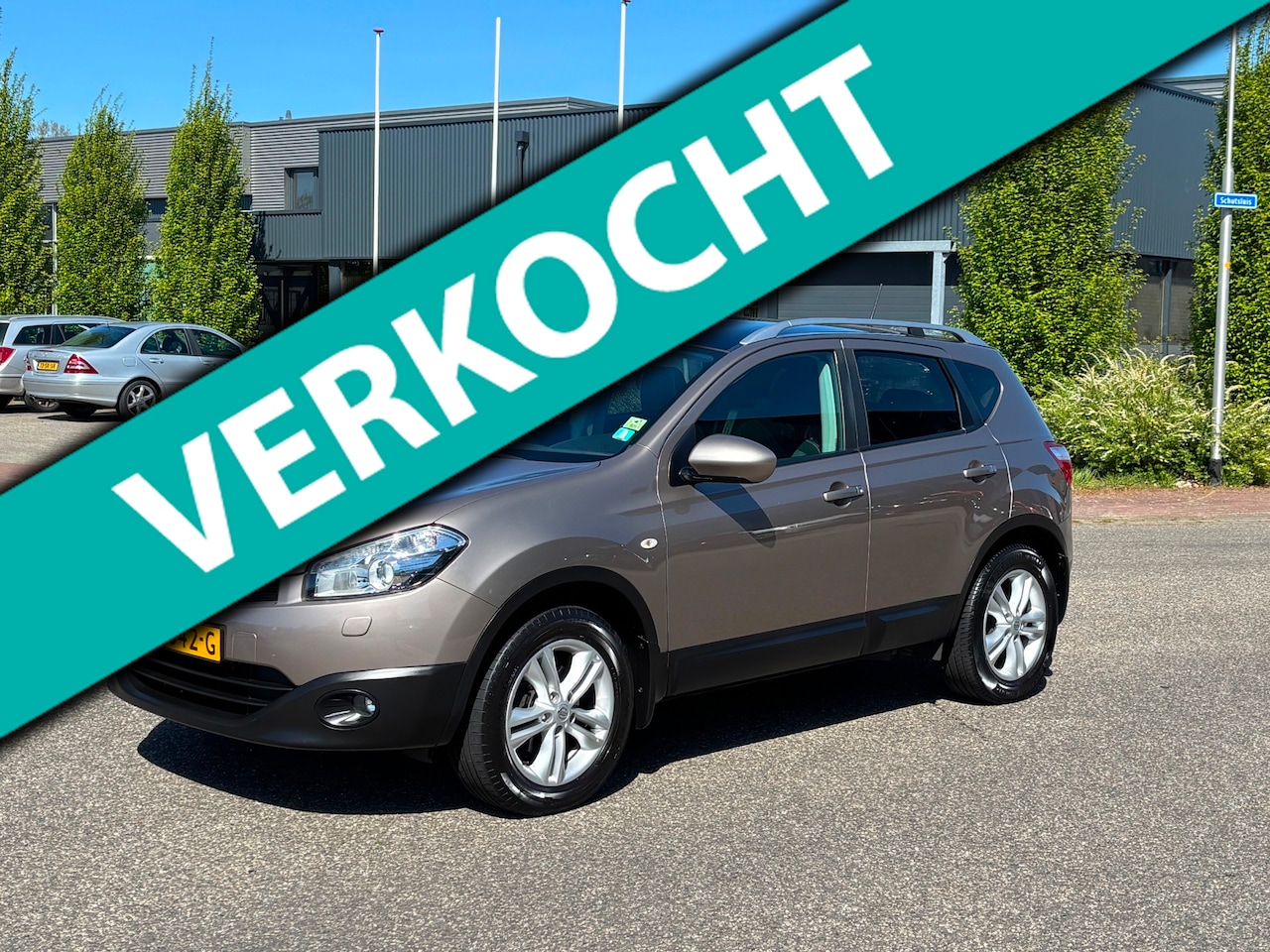 Nissan Qashqai - 1.6 Connect Edition Pano Xenon Airco Cruise - AutoWereld.nl