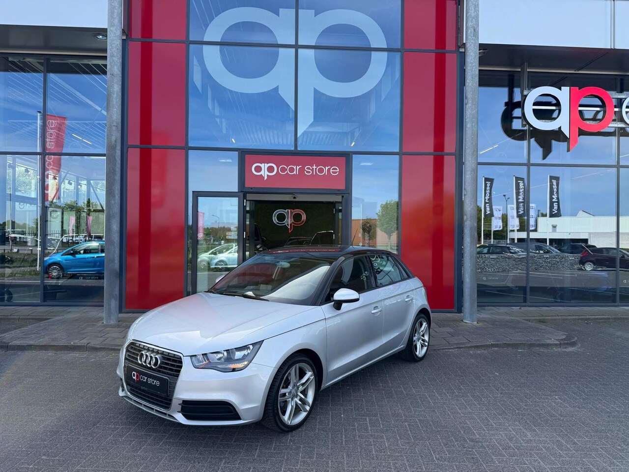 Audi A1 Sportback - 1.4 TFSI Attraction Pro Line | Automaat | Parksensor | Navi | Cruise Control - AutoWereld.nl