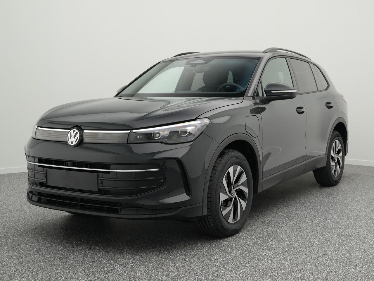 Volkswagen Tiguan - Life Edition 1.5 eHybrid 204 PK | Trekhaak | 17 inch | 360 Camera | Navigatie | Led Plus | - AutoWereld.nl