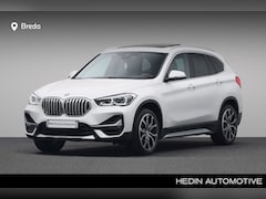 BMW X1 - sDrive20i VDL Nedcar Edition | Achteruitrijcamera | Head-Up Display | verwarmde voorstoele