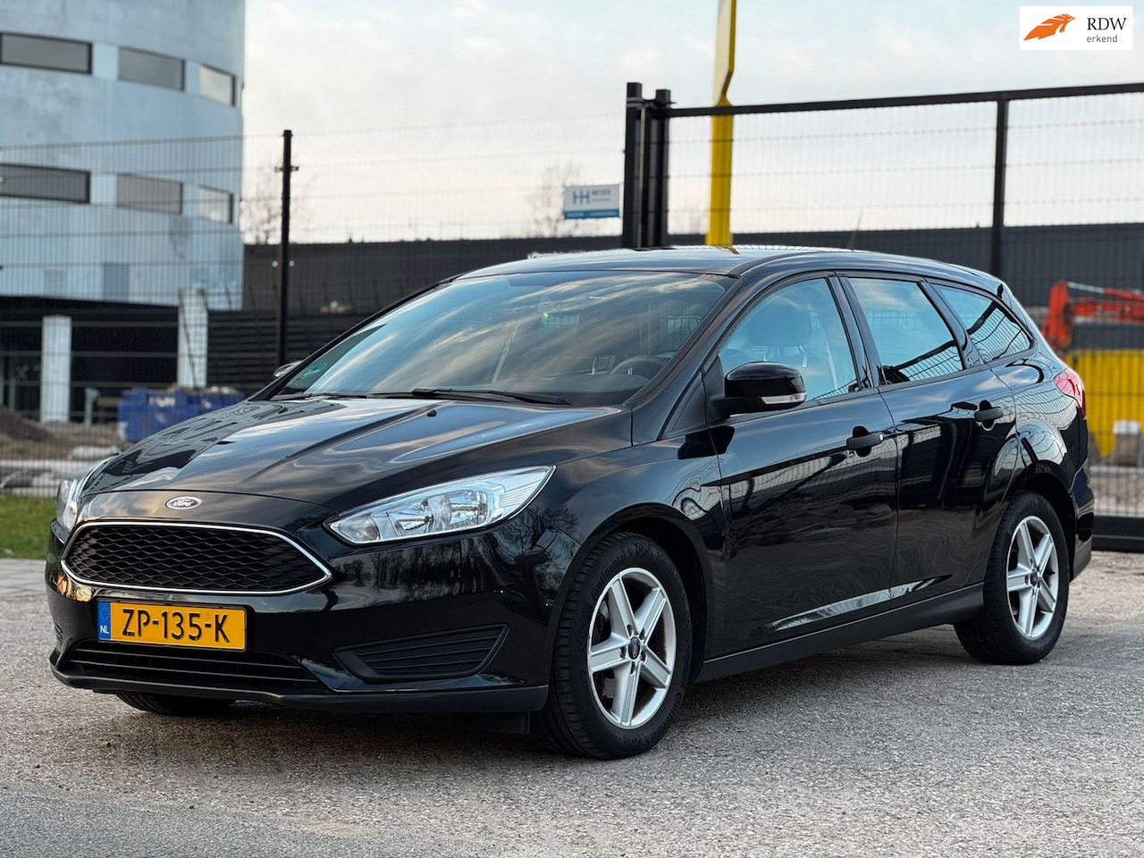 Ford Focus Wagon - 1.0 Trend 1.0 Trend - AutoWereld.nl