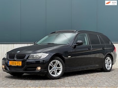 BMW 3-serie Touring - 318i High Executive|PANO|PSENSOR|STOELVERW|6BAK