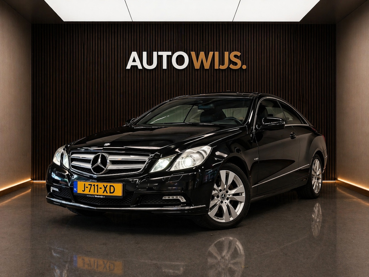 Mercedes-Benz E-klasse Coupé - 350 CGI Elegance|PANO|LEDER|H&K|NAVI|GOED ONDERHOUDEN - AutoWereld.nl