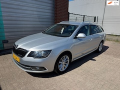 Skoda Superb Combi - 1.6 TDI Champs Elysees Bj:2015 NAP