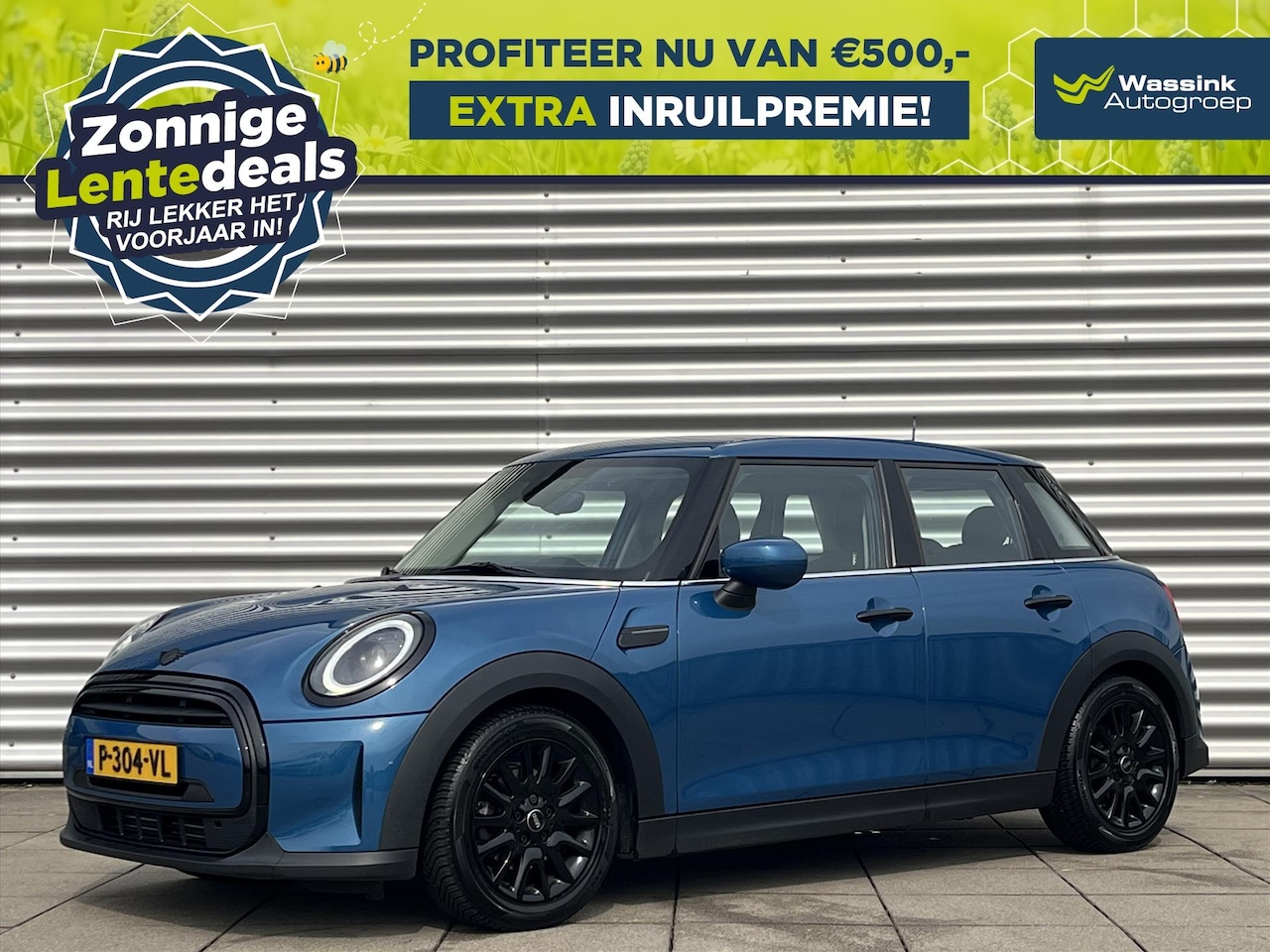 MINI Mini - 5-Deurs (f55) 1.5 102pk One Automaat Business Edition | LENTEDEALS| Navi | Black Pack | LE - AutoWereld.nl