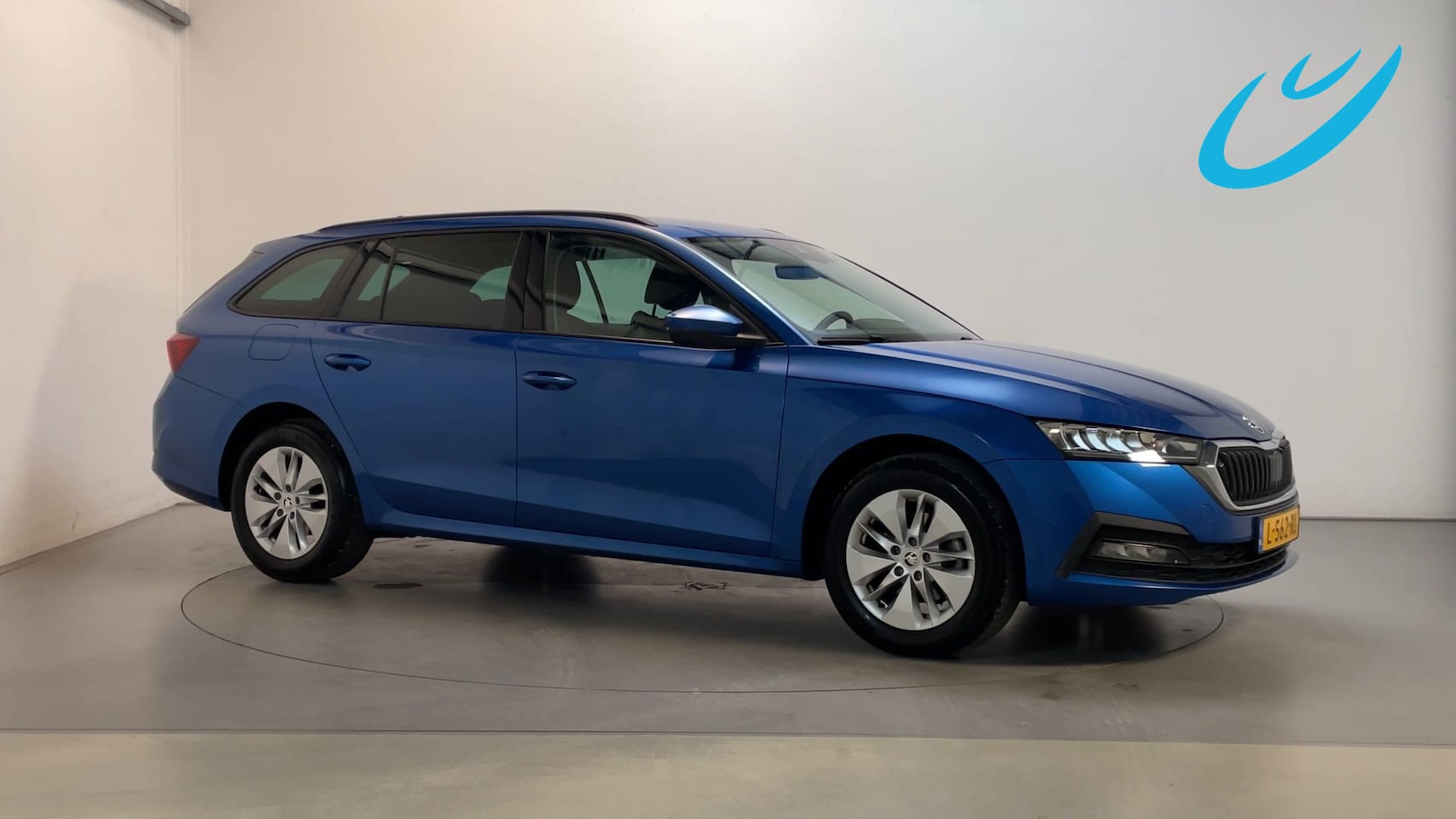 Skoda Octavia Combi - 1.0 TSI 110pk Business Edition Navigatie Sfeerverlichting Parkeersensoren DAB+ - AutoWereld.nl